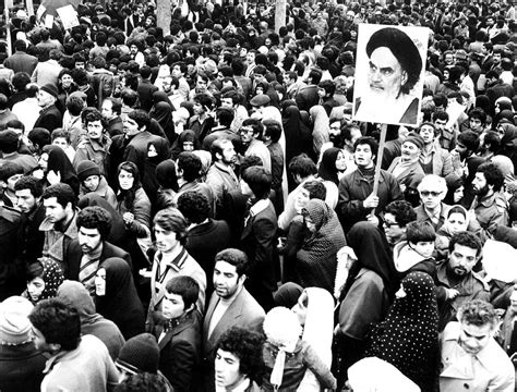 La Rivoluzione Verde Iraniana: Un Movimento Popolare Contro il Regime Islamico e la Politica Agraria